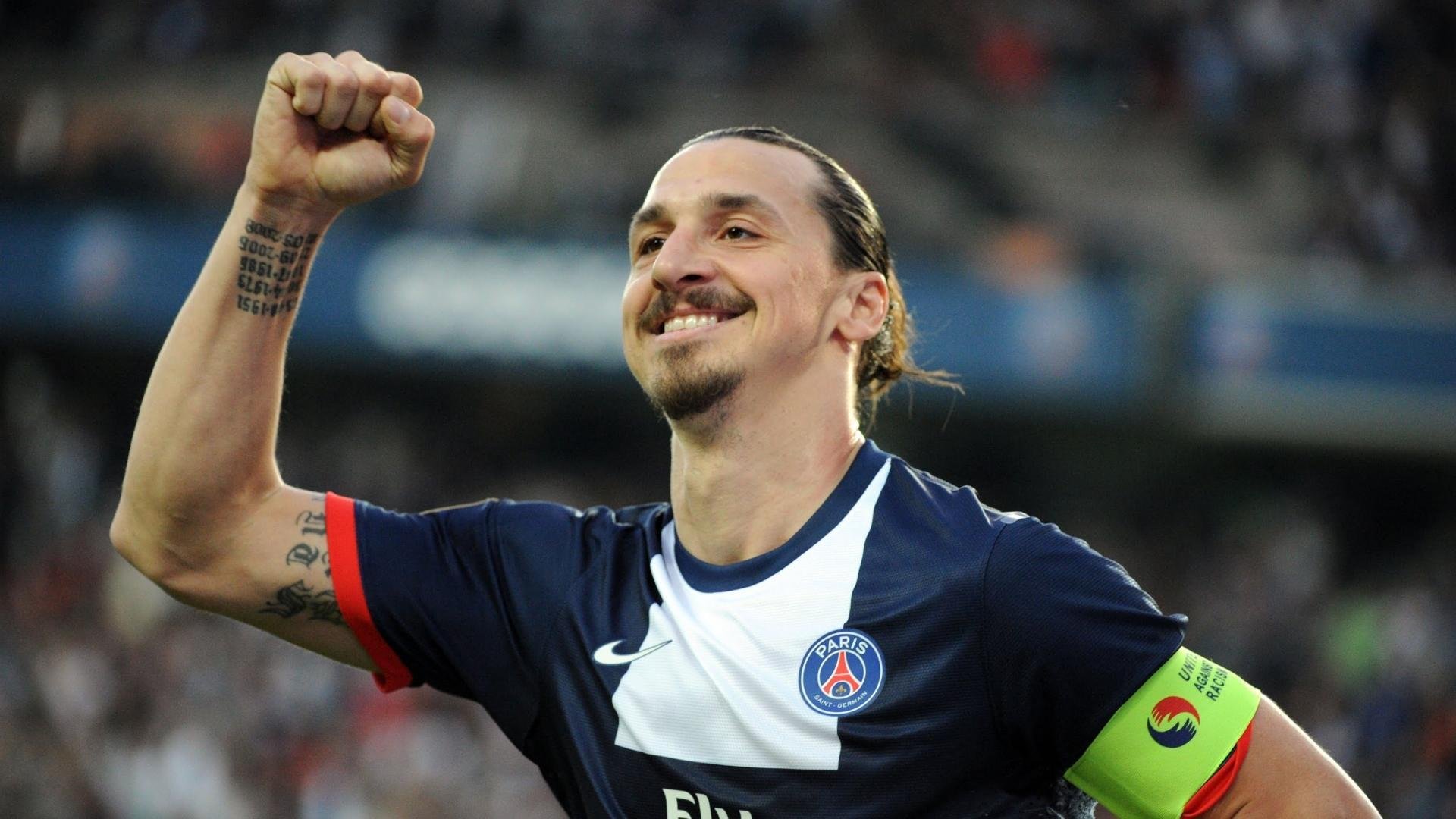 乐鱼体育 vip注册-14场6球7助！巴萨捡到宝，28岁正值巅峰，自愿降薪儿萨梦，巴萨msg