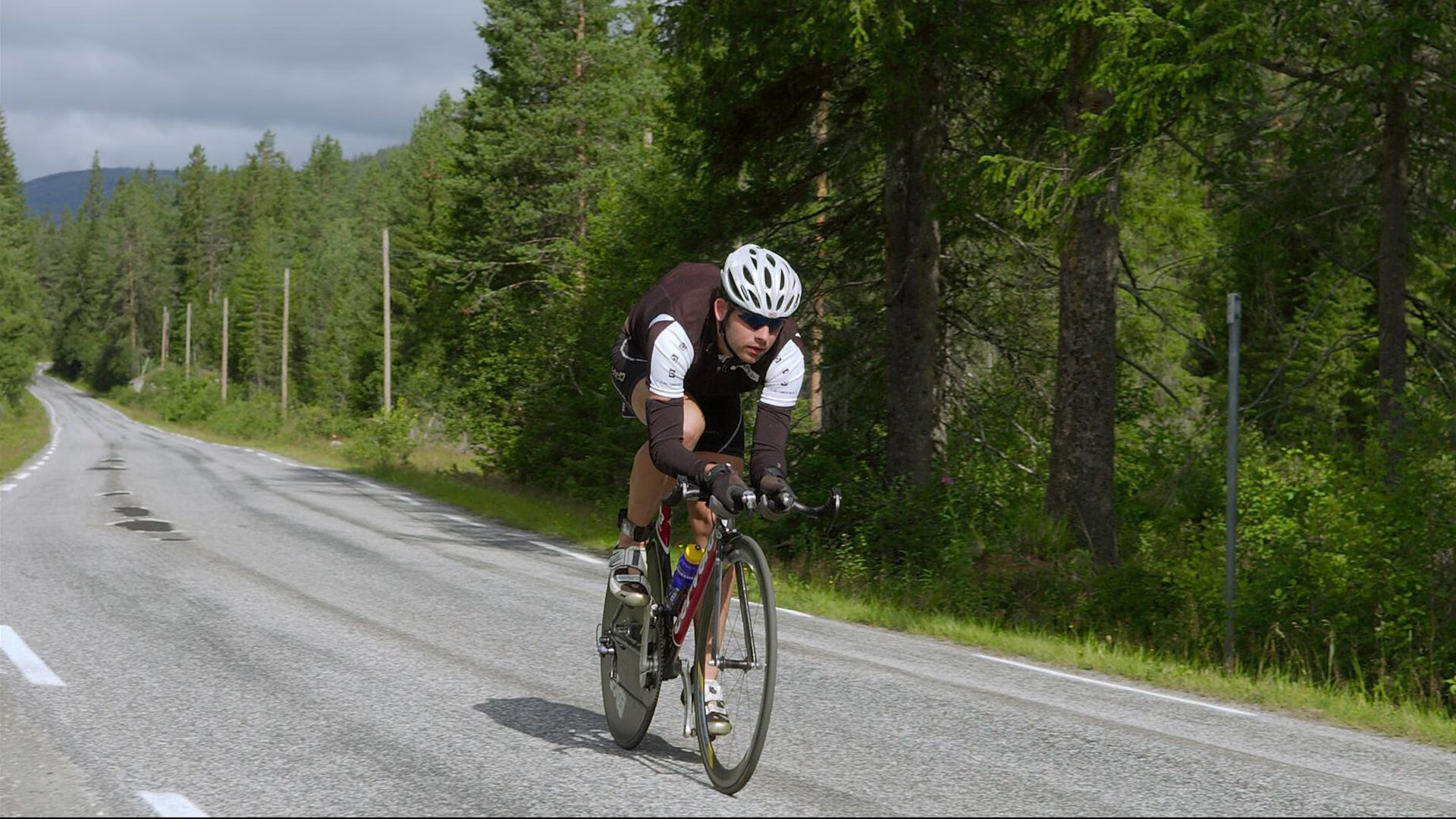 乐鱼体育下载入口-苏里南举办国际登山运动节，苏里南地理